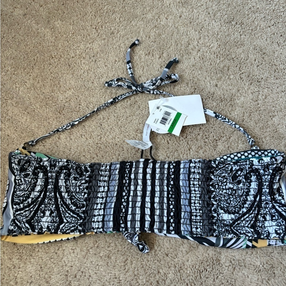 Becca handkerchief reversible top - Picture 8 of 9